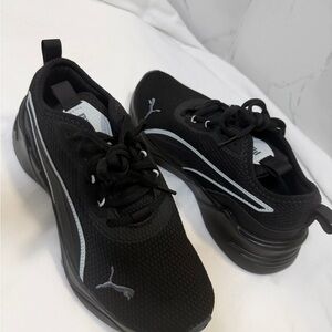 Puma Black and White Athletic Shoes